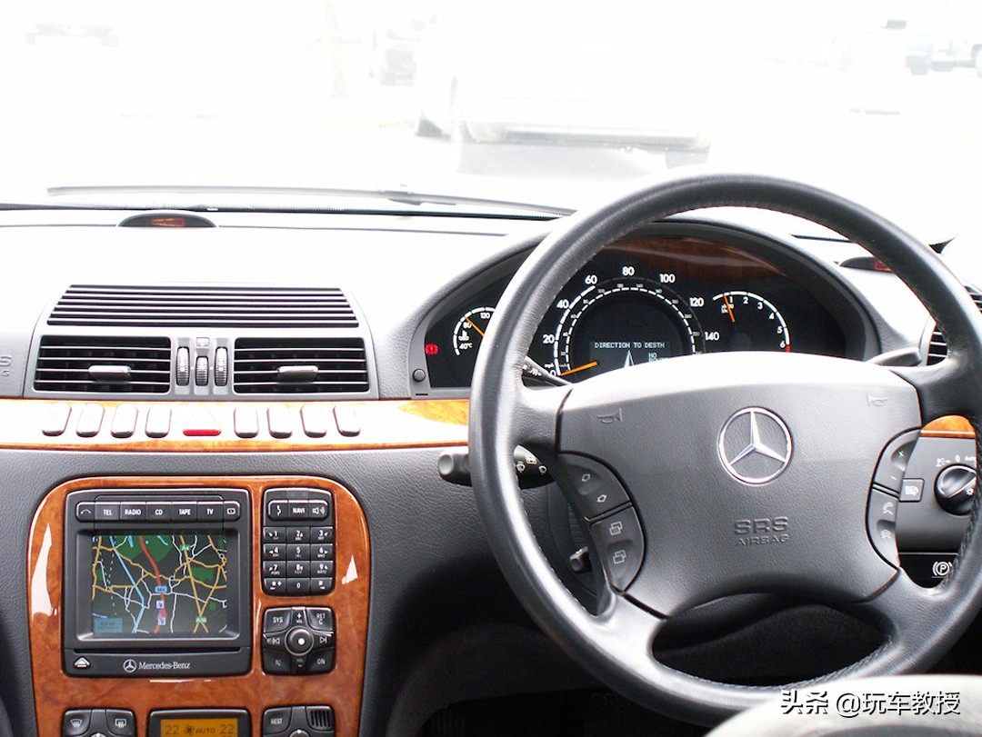 汽车屏幕越来越大,现在车屏幕越来越大好吗