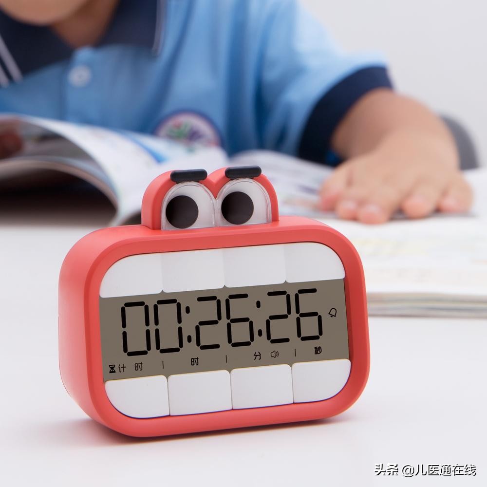 怎么解决孩子总迟到拖延时间,如何改掉懒惰拖延迟到的坏毛病