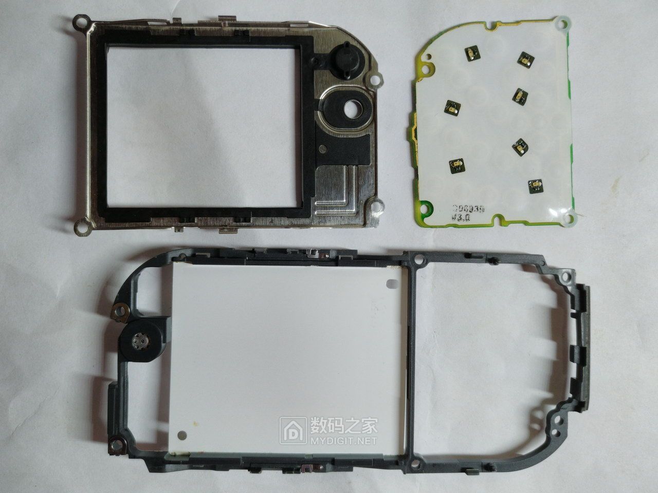 设计感超前，诺基亚十五年前的直板机皇（NOKIA7610）拆解