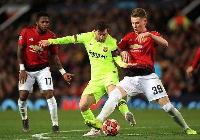 麦克托米奈绝杀布伦特福德,曼联麦克托米奈梅开二度