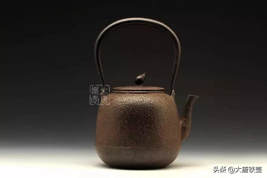 日本什么铁壶最好,当下什么样的日本铁壶值得收藏