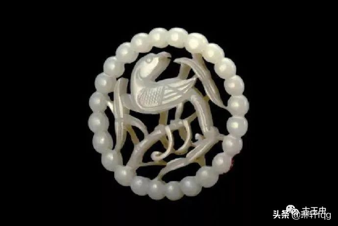 古玉孔道内外包浆沁色一致,古玉有沁色好还是无沁色好