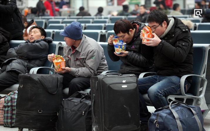 春运将至，“黄牛”黄了？看春运购置火车票背后的博弈