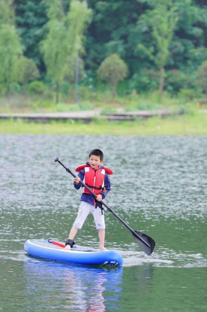 学霸考99分被打死真实事件,中考765分的学霸中暑离世