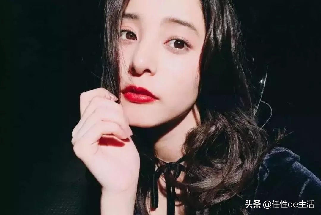 没有睫毛膏怎么化妆好看,化妆不画眼影和睫毛膏好看吗