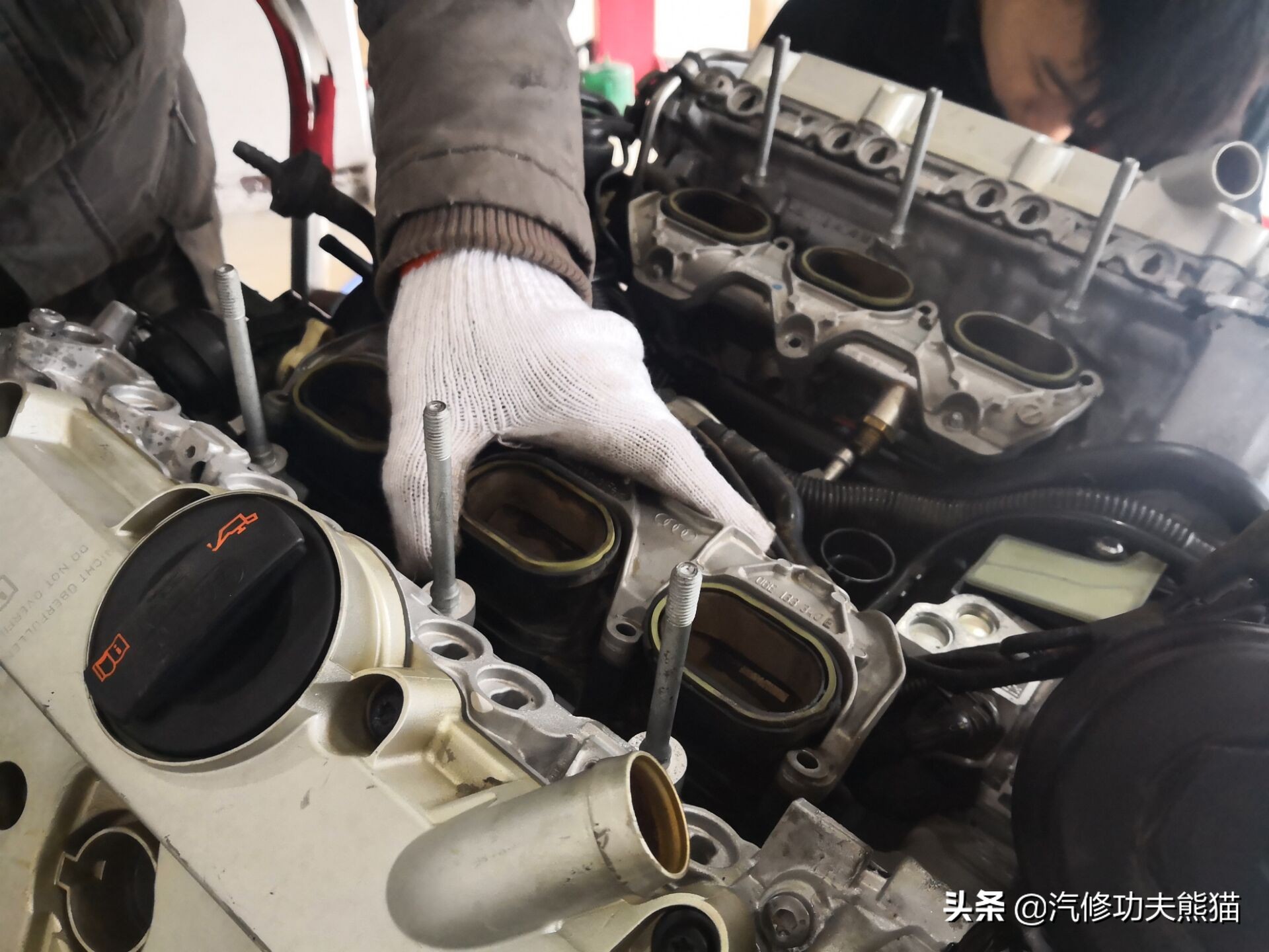 大众途锐急加速发动机故障灯点亮,大众新款途锐车子烧机油