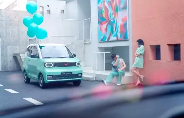 目前十万左右最好的六座纯电动车,五万左右最值得买的小型电动汽车