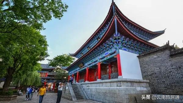 最好的风景在路上云南,有一种山叫云南的山