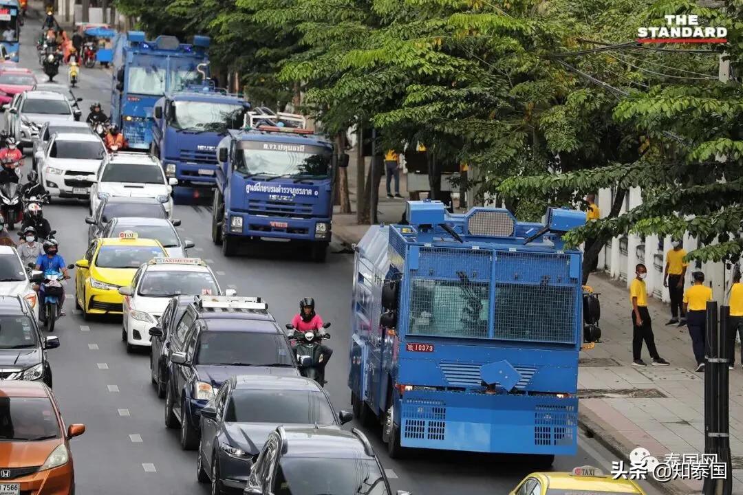 泰国还挺得住吗？*行游**大军直逼十世王皇家护卫队！