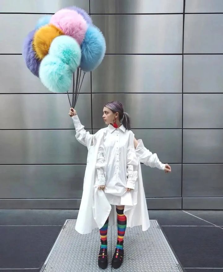 俄罗斯ellensheidlin的创意世界如鬼马精灵本马