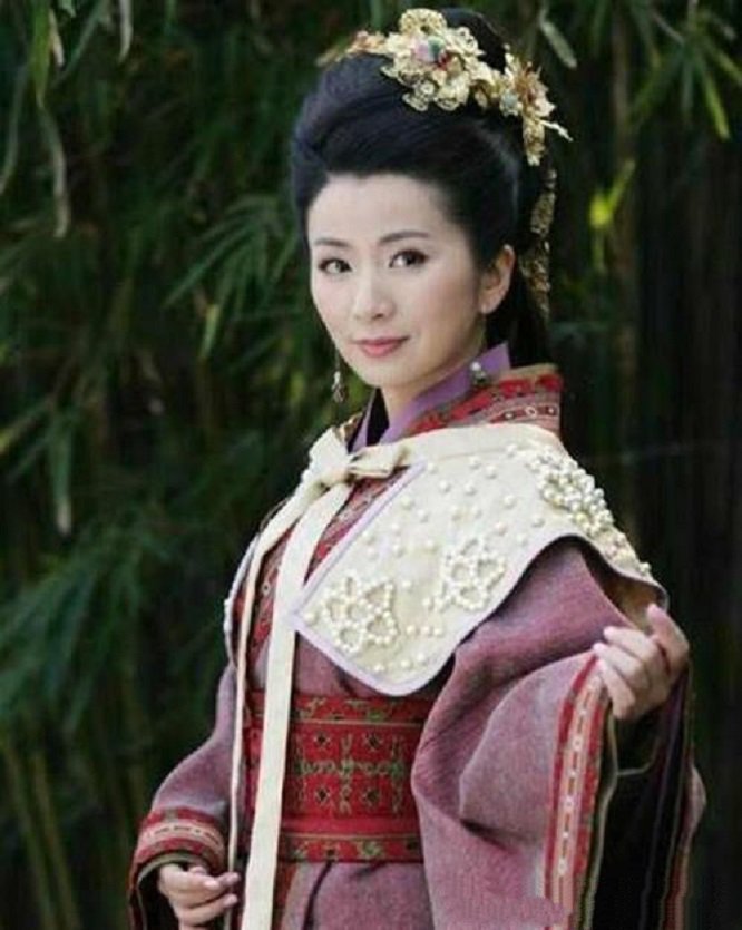 曹操生擒刘备两个女儿后如何处置,刘备两位夫人如何被曹操抓走的