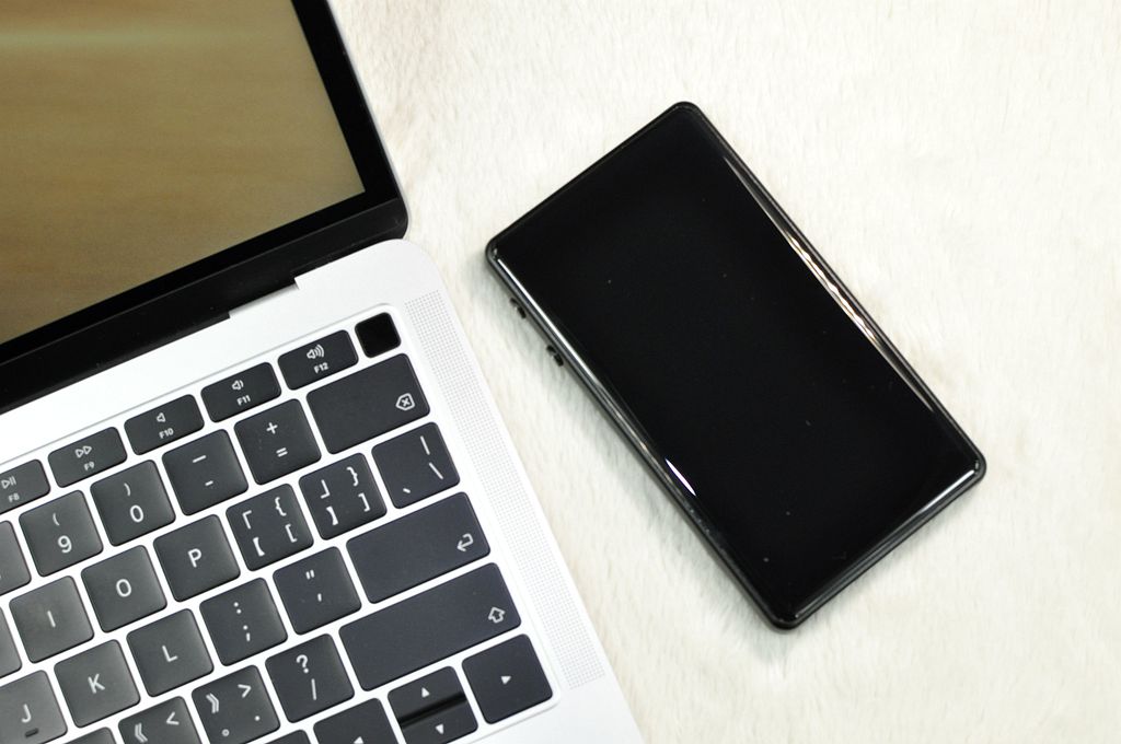 *放播**器多漂亮这耳放就多漂亮，关键还拯救了我的JVC木振膜耳塞