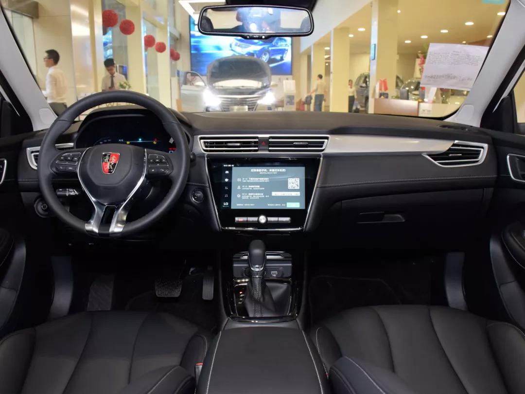 10万左右的车值得买吗,10万买桑塔纳还是朗逸