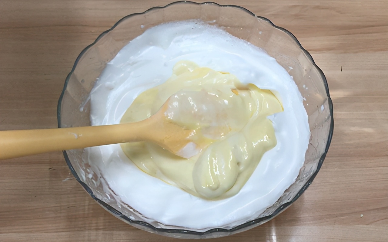 小蛋糕简单又好吃不用酵母,不用发面的小蛋糕