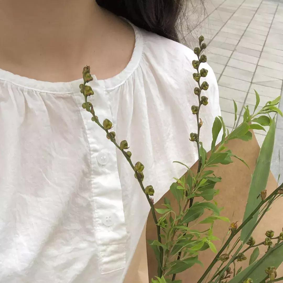 29岁女孩独居图片,29岁独居女孩的视频