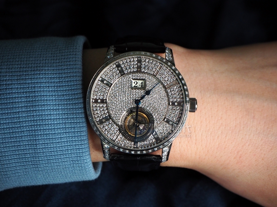 钻表适合平时佩戴吗,七位数的钻戒