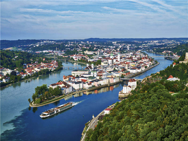 维也纳到布达佩斯怎么走,从维也纳到布达佩斯多少公里