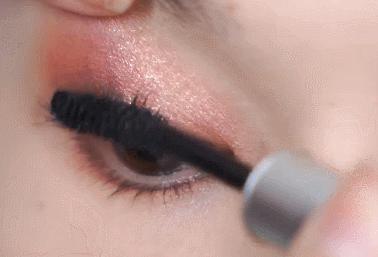 如何画比较妖艳的眼妆,初学者怎么画又纯又欲的眼妆