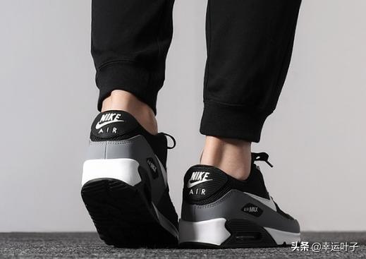 每逢佳节胖三斤坚持跑步,每逢佳节胖三斤唯有跑步