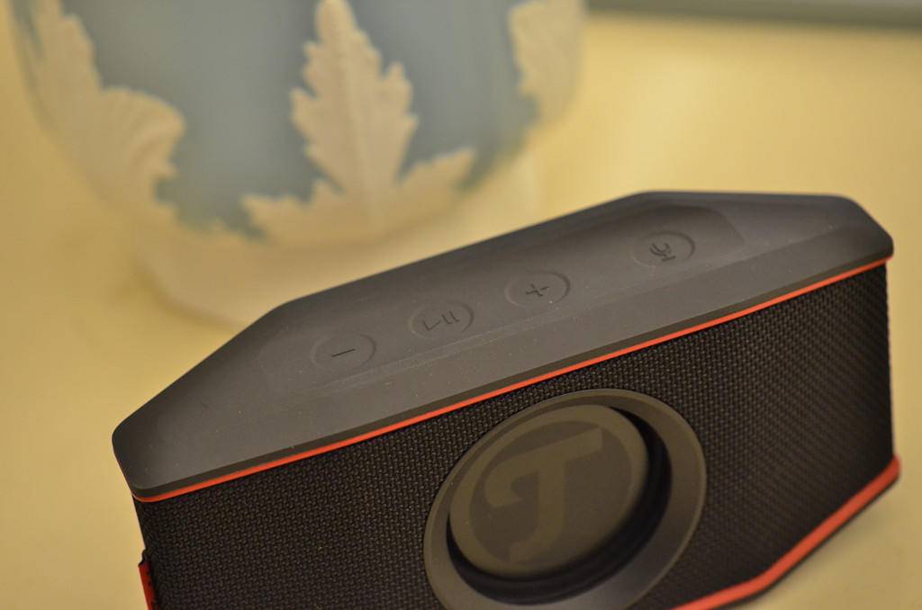 不用等双十二了,699就可以买到欧洲影音巨头的蓝牙音箱