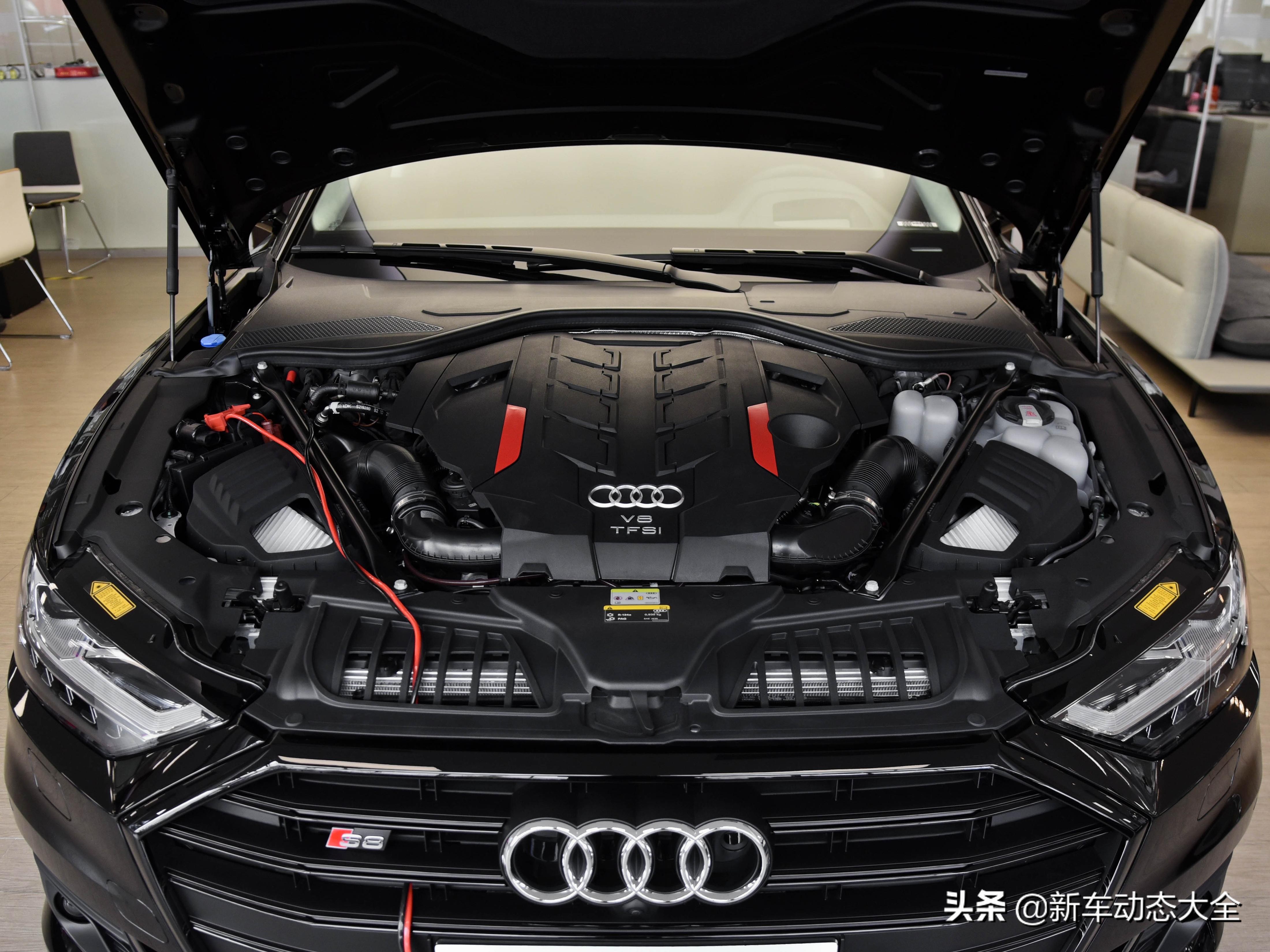 德系v8双门,奥迪s8是v8还是v10