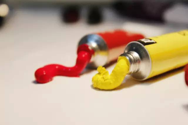 用家中材料如何做丙烯颜料,简单一点的丙烯颜料