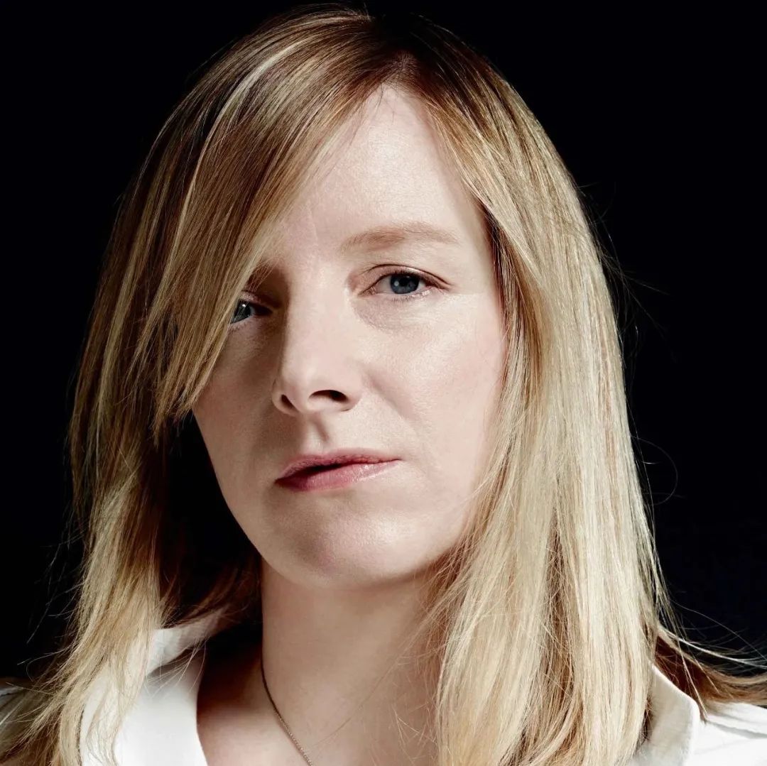 Z世代实验室｜时尚百年沉浮，那些乘风破浪的姐姐们依旧站在浪尖