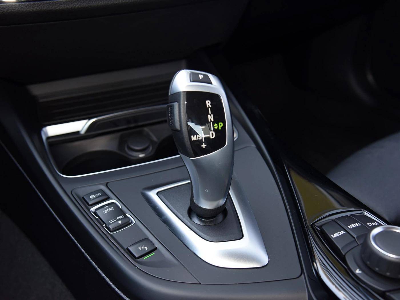 11万公里的宝马2系敞篷值得入手吗,敞篷车四座宝马2系优缺点