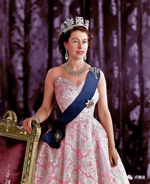 英国女王戴过的皇冠是什么牌子,皇冠有多优雅