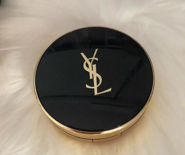 鲑鱼气垫和迪奥雪精灵气垫哪个好,气垫推荐测评红榜网红爆款