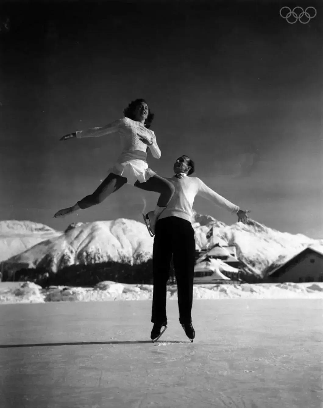 02年冬奥会会徽没有展示的元素,历届冬奥会冬残奥会会徽