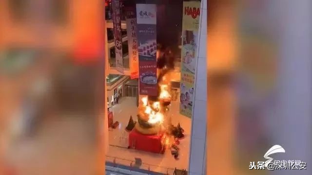 消防科普圣诞树着火怎么防,超火的圣诞树