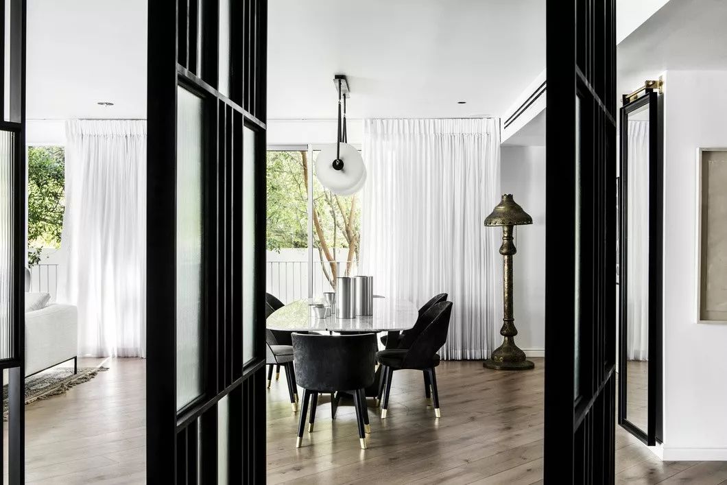 高级黑的家能有多酷,高级黑的家就是这么酷