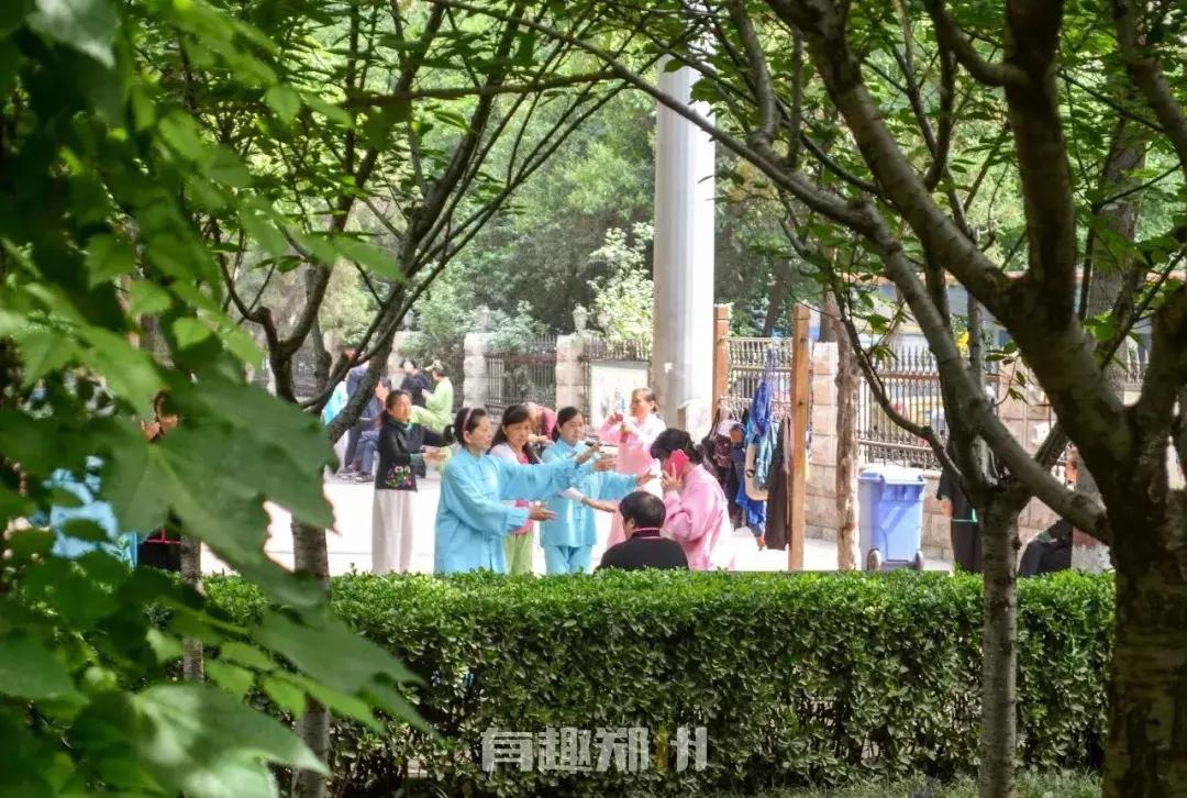 郑州地铁五号线游玩攻略秋季,郑州地铁与5号线沿途有哪些景点