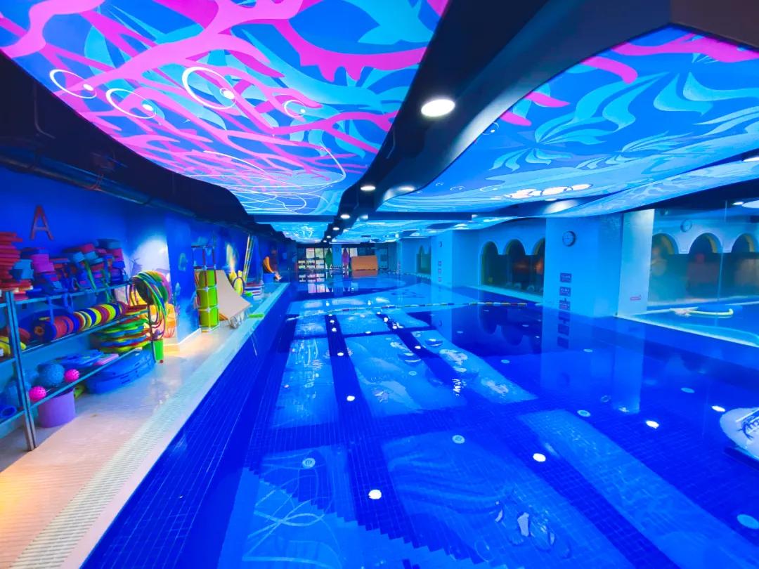 适合大孩子玩的亲子游泳,这家亲子游泳馆真的适合遛娃
