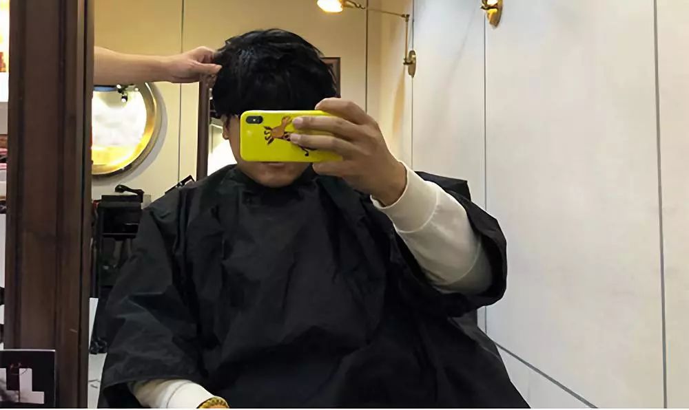 染发不要染到头皮有伤害吗,千万不要随便染头发视频