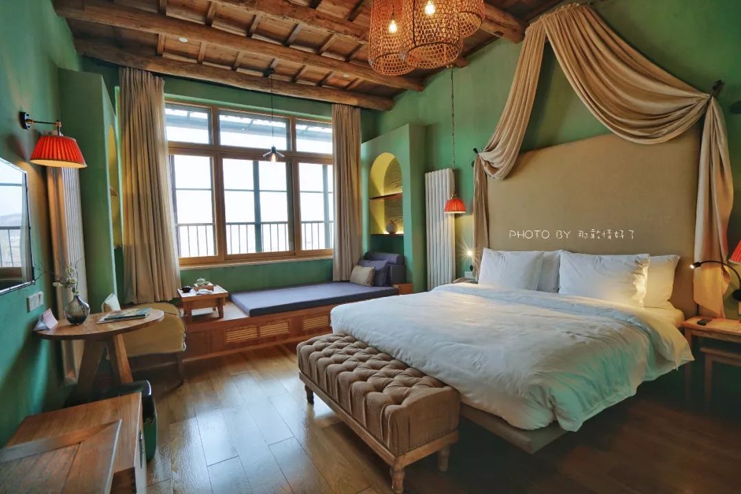 古北水镇可容纳50人团建民宿推荐,古北水镇自由空间精品民宿