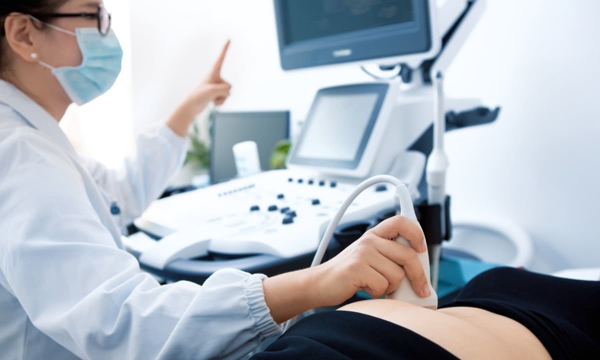 产后腰痛十有九中，原因有3个，哪一条都避无可避，让人无奈