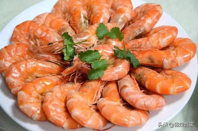 水煮大虾的虾用不用腌一下,煮大虾几分钟虾肉吃着嫩