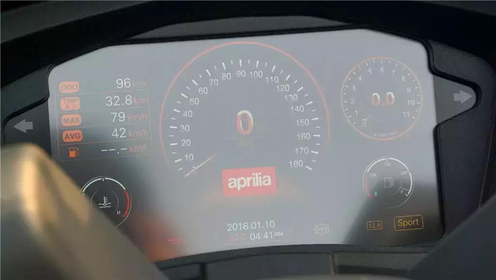 鍜宻rmax300鍚岀骇鐨勮溅,srmax300楠戣鎰熷彈