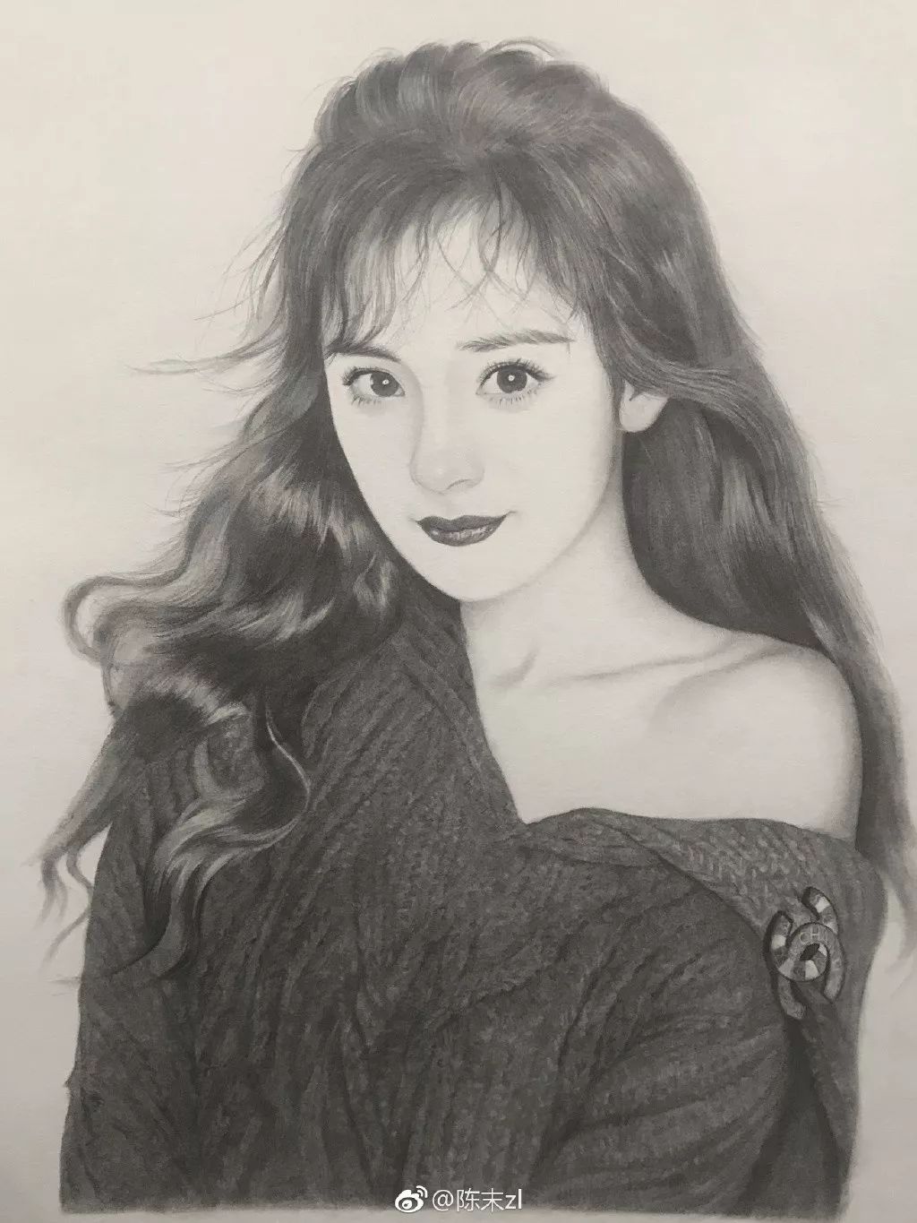 大学没毕业，95后妹纸用一支铅笔就撩到了范冰冰！这...