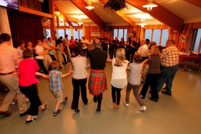 各国新年习俗英文版,盘点各国有趣的新年习俗