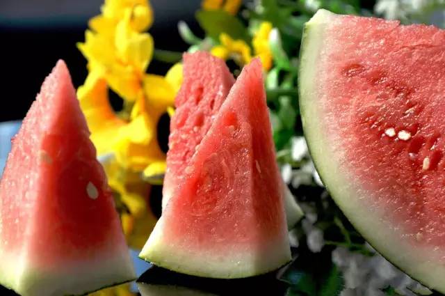 怀孕后整个孕期有怕热的吗,怀孕初期的妈妈是不是特别怕热