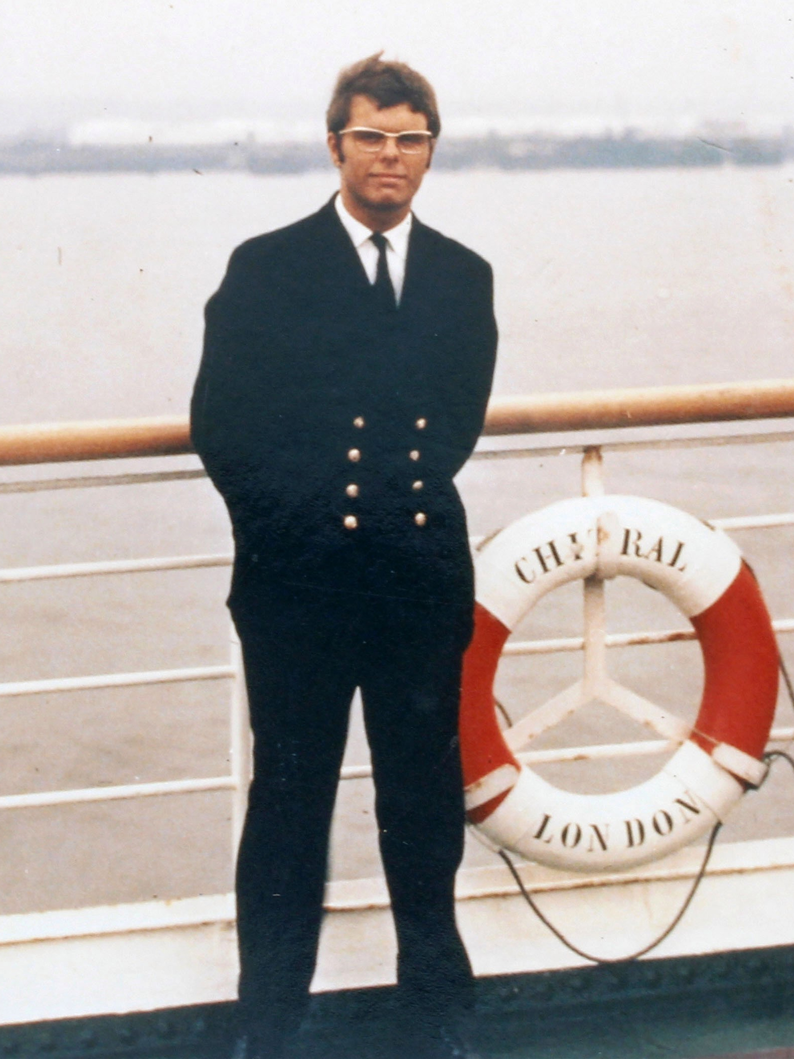 20年前100元手表拍卖价格 (英国老牌手表拍卖)