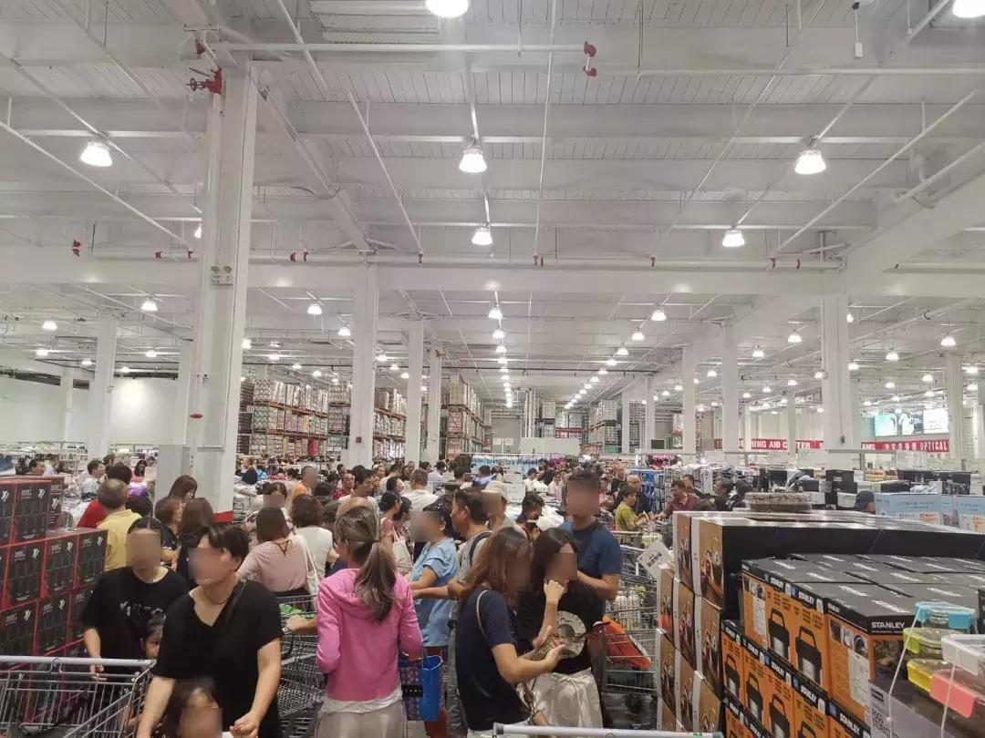 costco几点开门排队,costco上海店开业半天即停业
