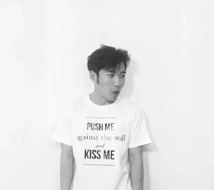 张大奕为什么被称为大陆第一网红,网红张大奕现在怎么样