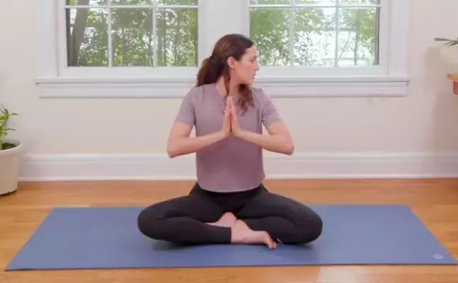 盆骨小怎么才能变大,盆骨很小如何变大