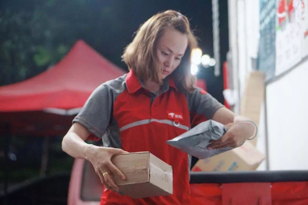 物流24小时|24小时达带来县乡生活新变：从不敢相信到习以为常