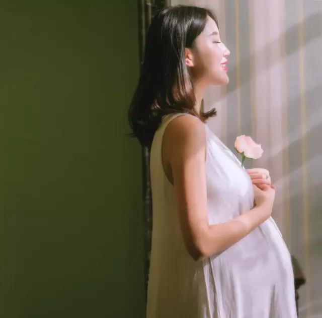 「韩源昌」孕期到底能不能用护肤品？