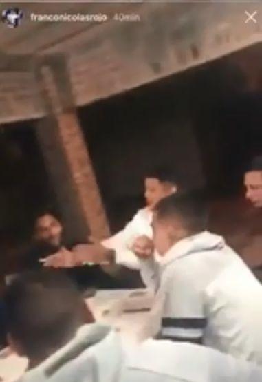 曼联主帅：队里不能有混蛋！国脚聚众抽烟，违反隔离规定引众议